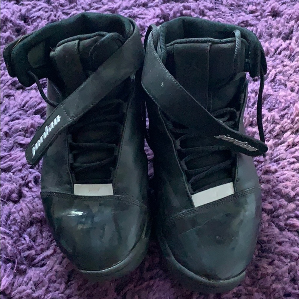 Men’s shoes